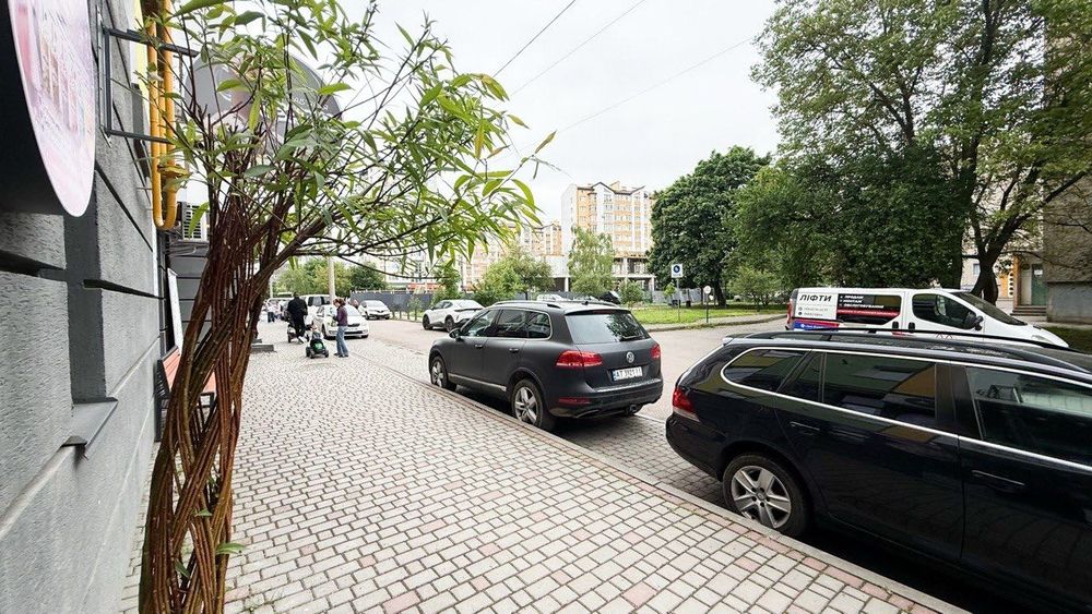 Фасадне комерційне приміщення — інвестиція в стабільність