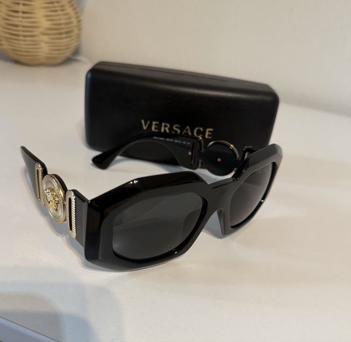 Окуляри сонцезахисні versace