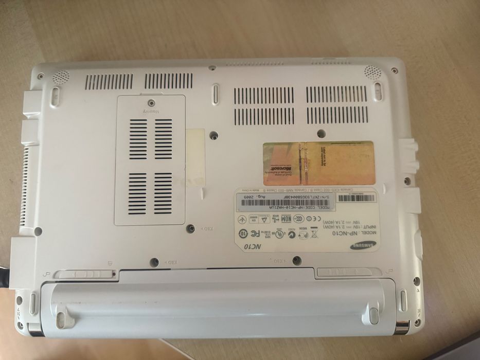 Нетбук Samsung NC10