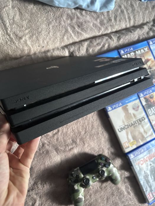 Konsola PS4 Pro