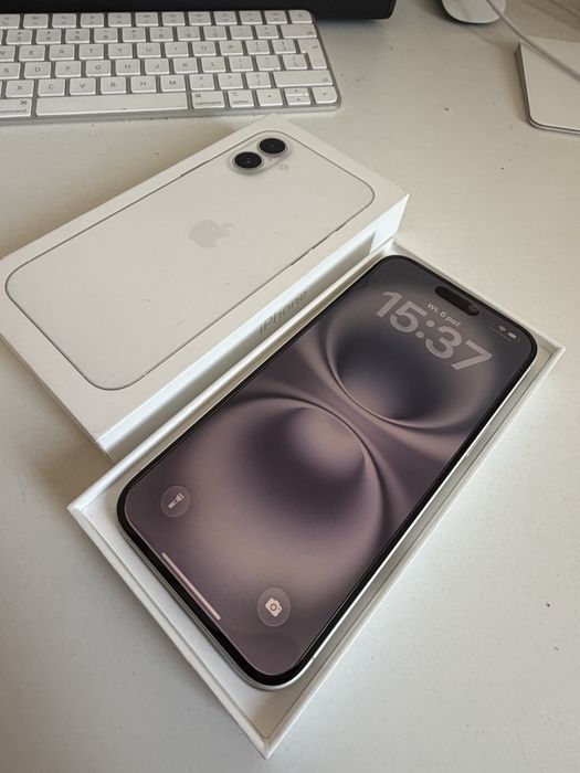 Bateria 100% iPhone 16 Plus 512gb White Idealny