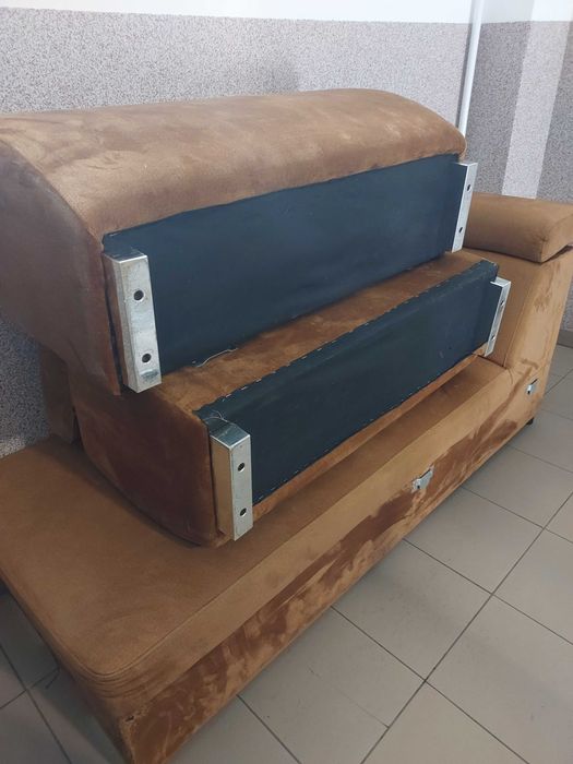Comfortable Suede Sofa for Sale – Great Condition!