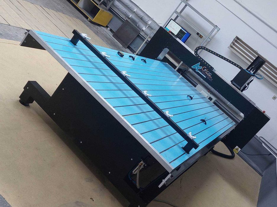 Usługi frezowania CNC Drewno, Tworzywa 2500x1500 tanio