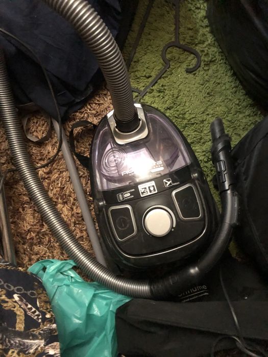 Aspiradores uma vez usados bom estado sem saco