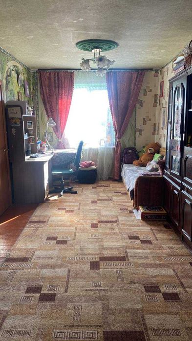 Продаю дім, з великим городом.