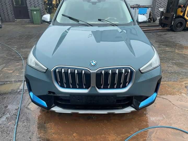 BMW X1 U11 Четверть лонжарон дах криша панорама