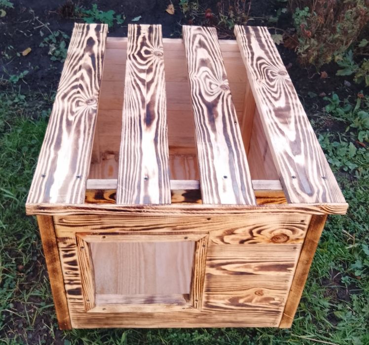 Будка для  невеликих собак