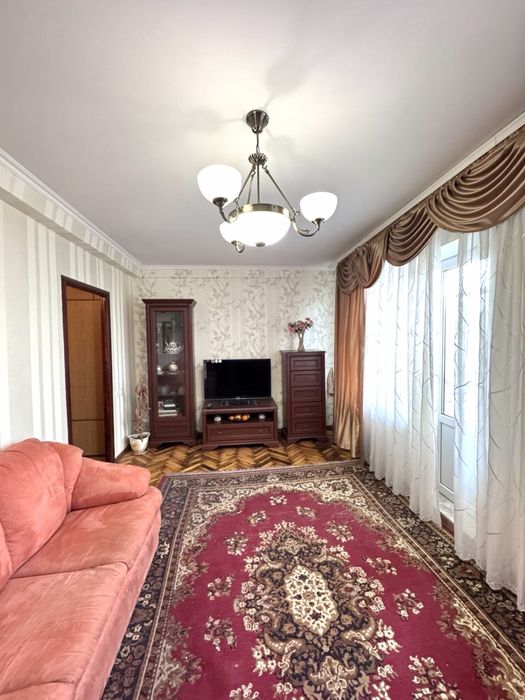 Продается 2 ком квартира в Александровском районе по улице Запорожская