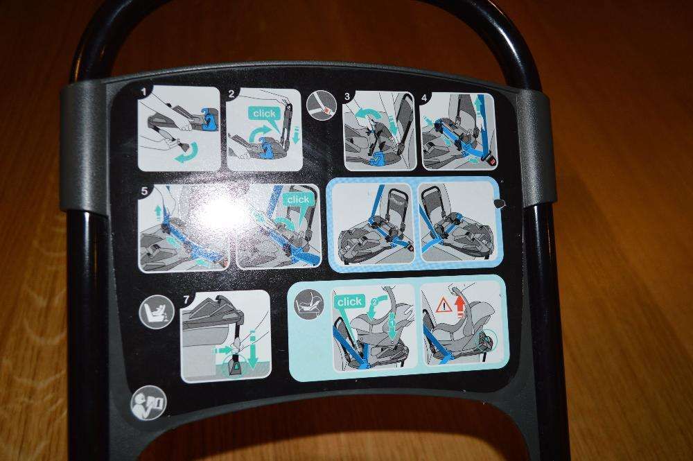 baza Baby Safe ROMER Britax mocowana za pomocą pasów