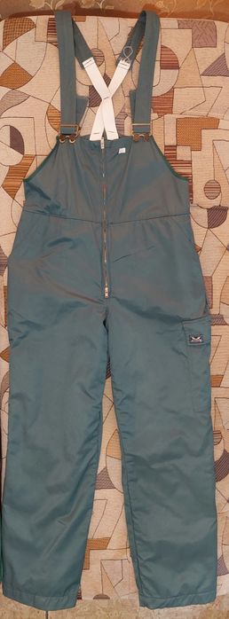 Комбінезон типу STIHL з захистом від порізів  для різки деревини