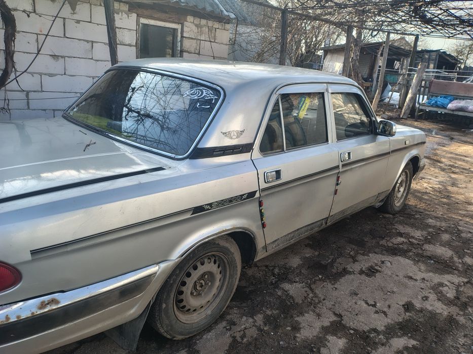 продам автомобіль Волга 3110