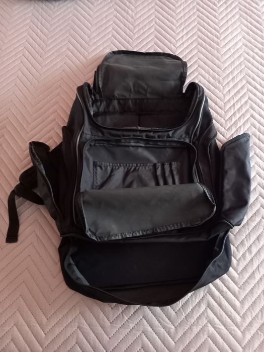 Mochila Puma muito espaçosa