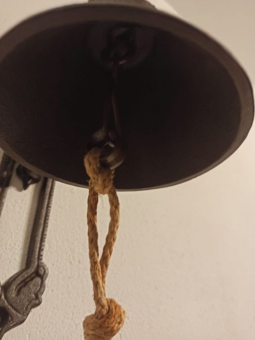 Duży dzwonek żeliwny gąski,kaczki