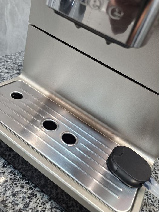 Новинка  крута кавомашина Miele CM 6560 з мінімальним пробігом