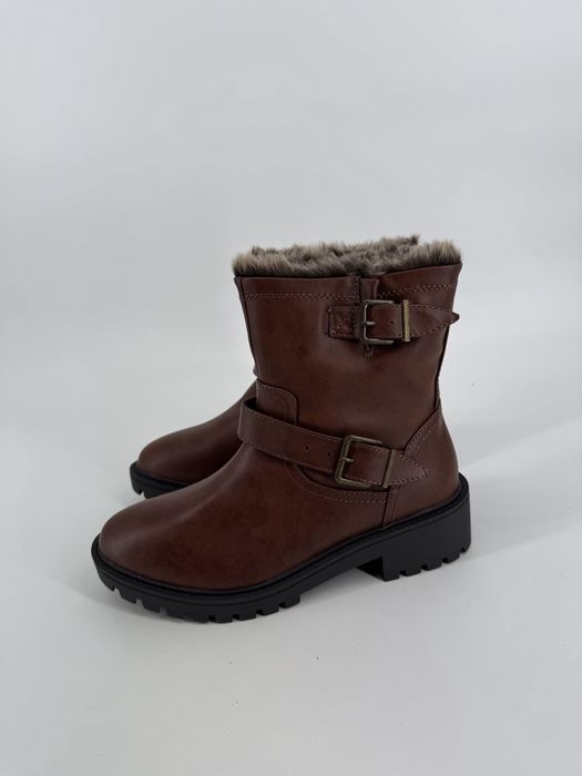 Botki kozaki z futerkiem brązowe z klamra za kostkę na jesień zimę 37