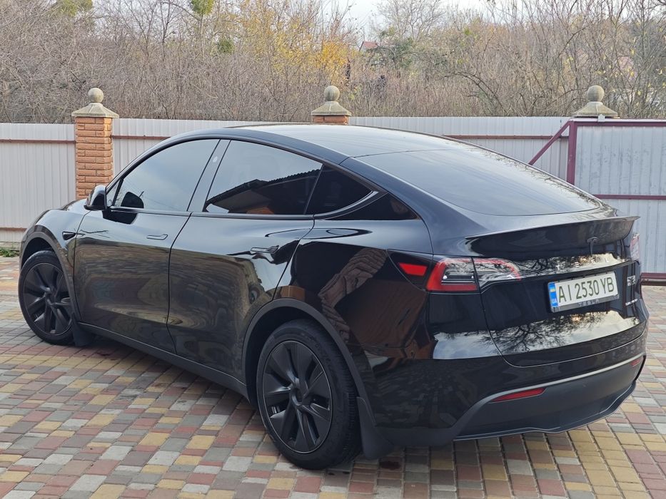 Tesla Model Y 2024р. 7 місць Продажа-Обмін