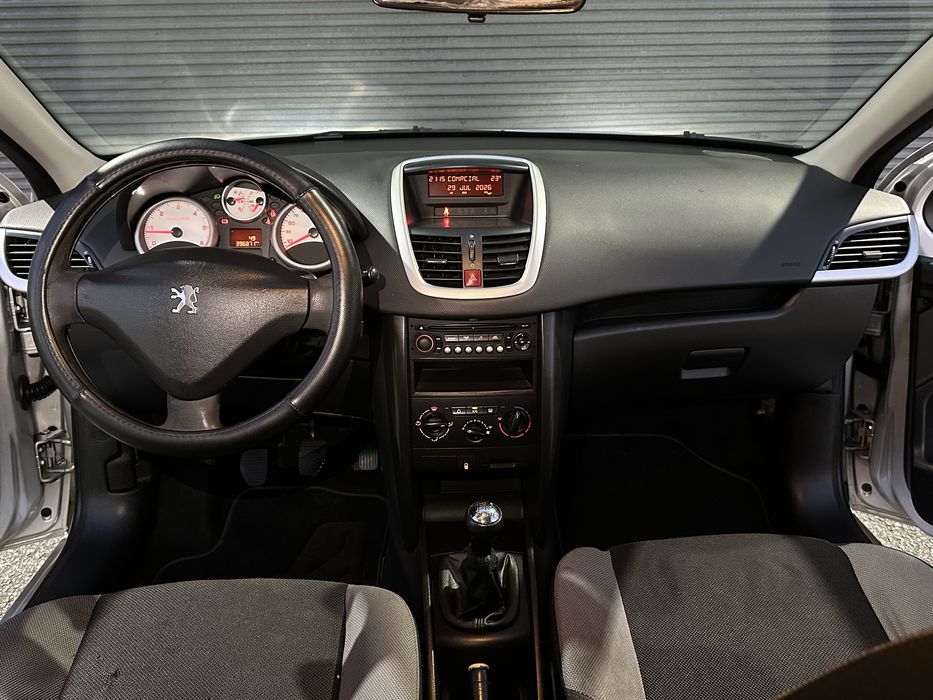 Peugeot 207 — fotografia 7