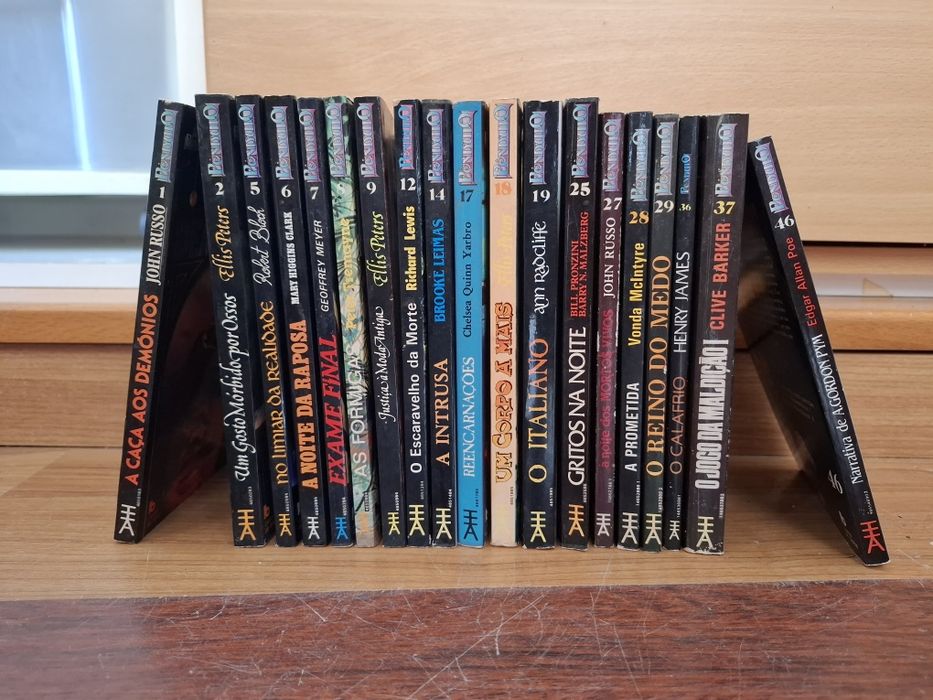 Livros de vários escritores