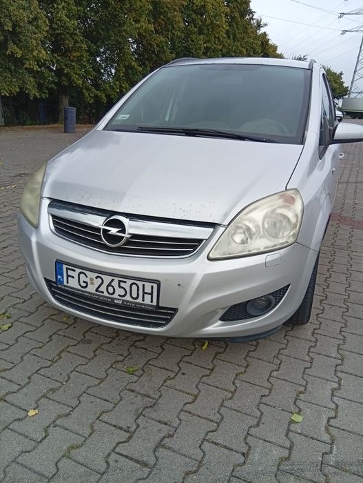 RATY Opel Zafira B, 2009, 1,7 CDTI, hak, klima, 7 miejsc, 2 kluczyki