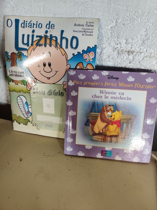 Livros infantis usados