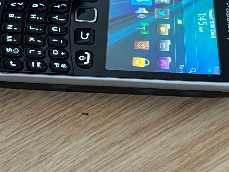 BlackBerry Curve 9320