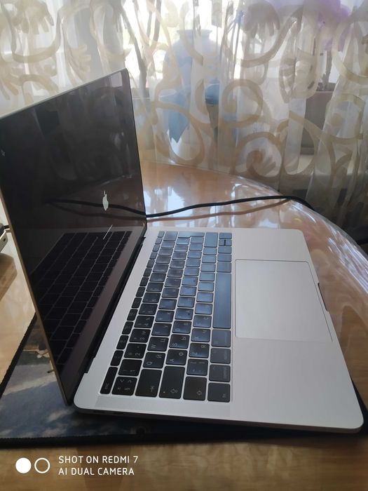 MacBook Pro 2017 13-inch