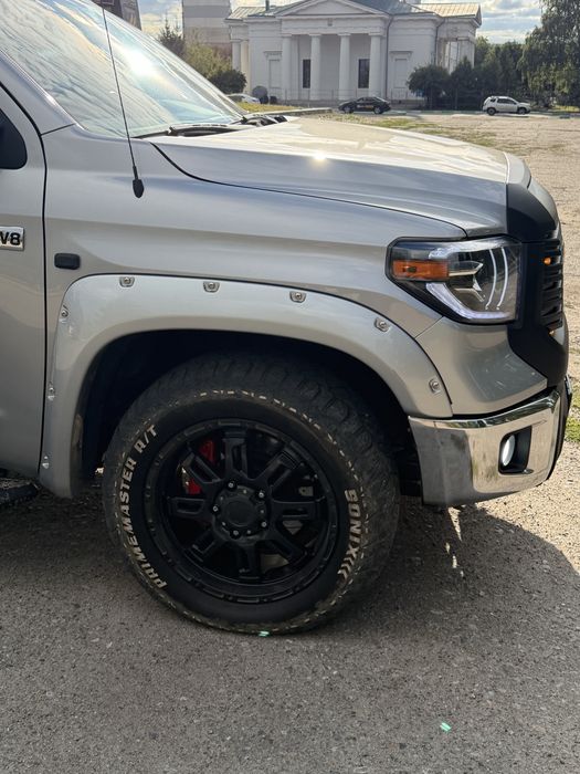 Toyota Tundra 2014