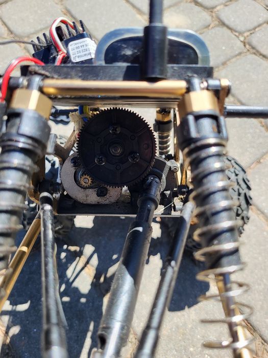 Model RC cravler Maverick ScautRC w pełni woodoodporny 2 akumulatory