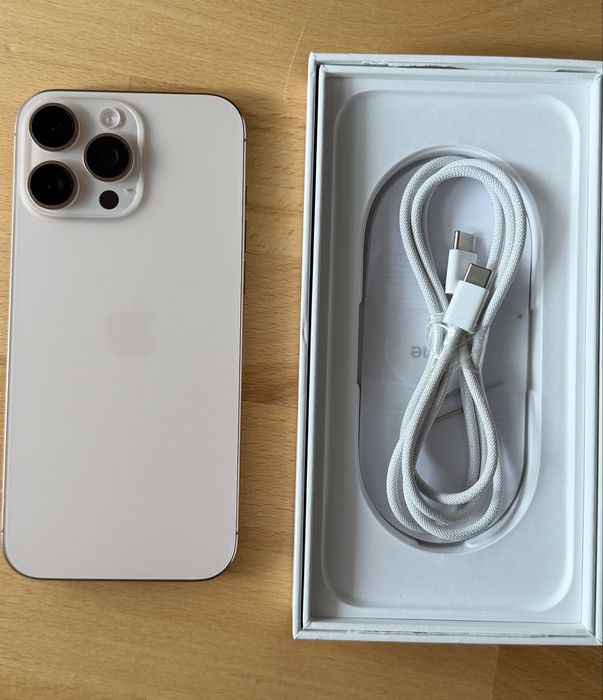 iPhone 16 Pro Max 256GB Pustynny Tytan , stan idealny, Gwarancja