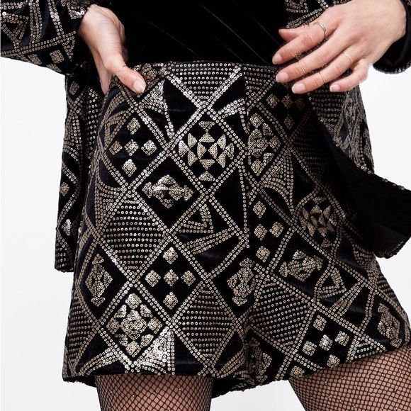 Шорти zara з біркою блискучі з паєтками