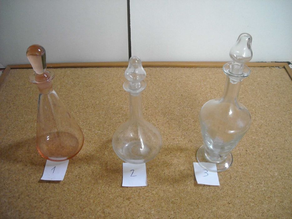 Garrafas diversas vidro antigas licor espirituosas vinho coleccao