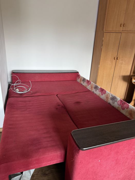 Розкішний двомісний диван