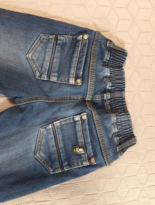 Дитячі джинси на флісі. Утеплені джинси на 5-6 років, зріст 116-122 см