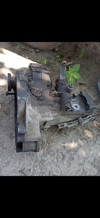 Продам КПП Гольф 2.3 1.6 1.9 дизель