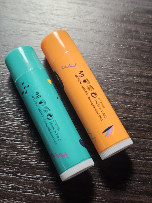 Action - Lip Balm, Almond, Coconut. Zestaw. Pomadka, błyszczyk do ust