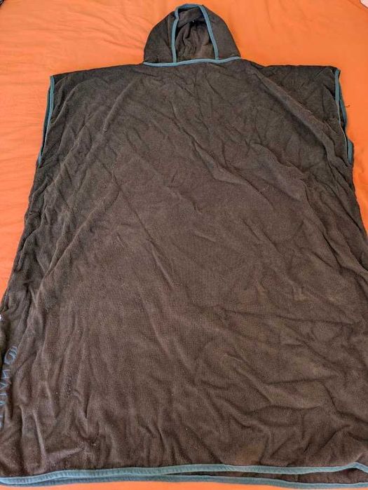 Poncho de surf Olaian