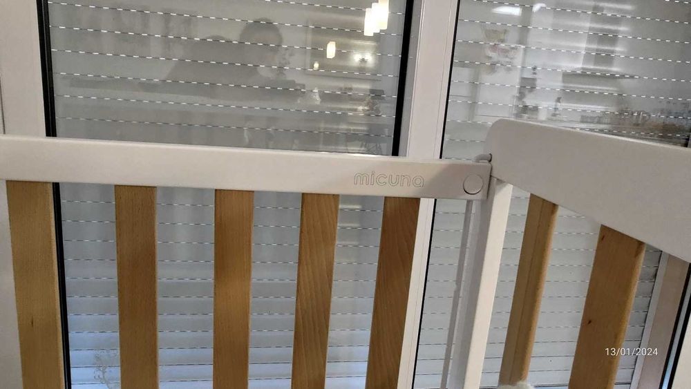 Cama e colchão de excelente qualidade, como novos