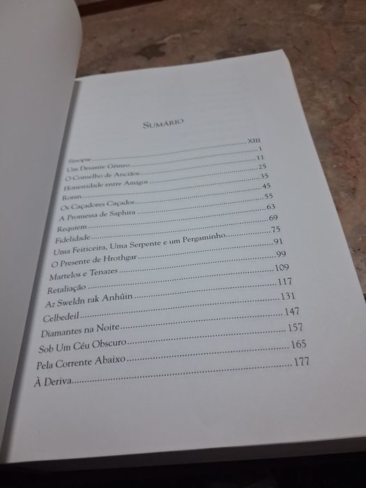 Livro título eldest