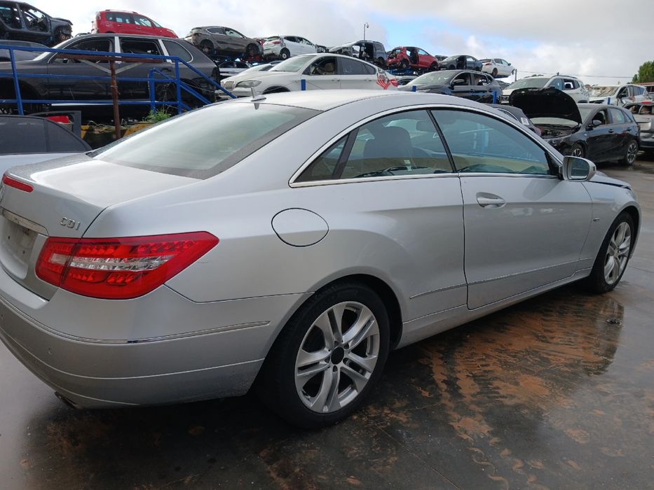 Para peças MERCEDES-BENZ Classe E Coupé (C207)