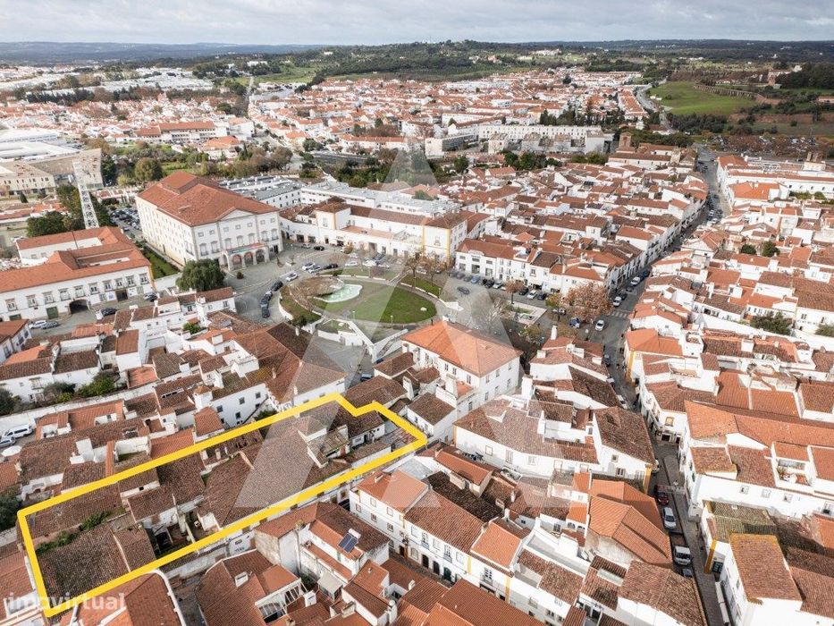 Oportunidade de Investimento Hoteleiro no Centro Histórico de Évora