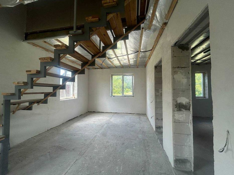 Продам 2-поверховий будинок на Барському шосе 3945