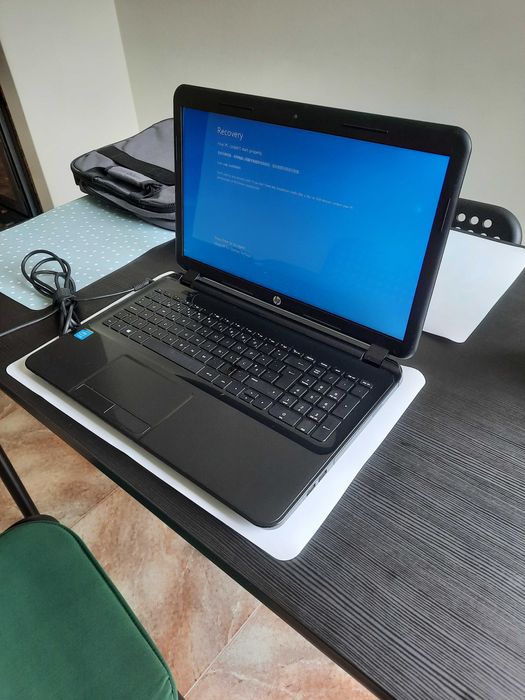 HP Laptop 15-d000sp in Good Condition64740936681218122