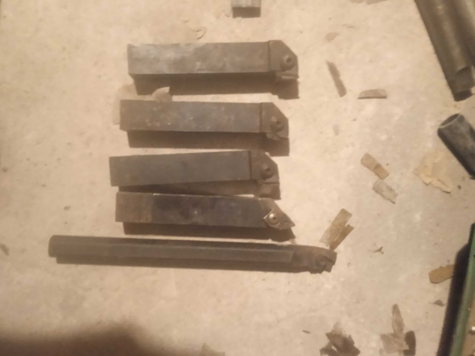 Noże tokarskie składaki