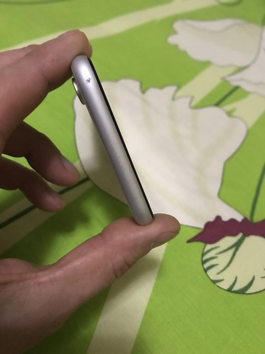 iPhone xr  на 128 gb