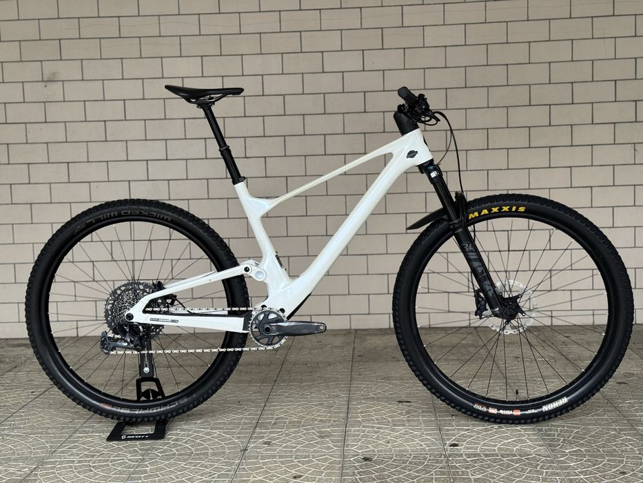 Bicicleta Scott Spark 920 / Carbono