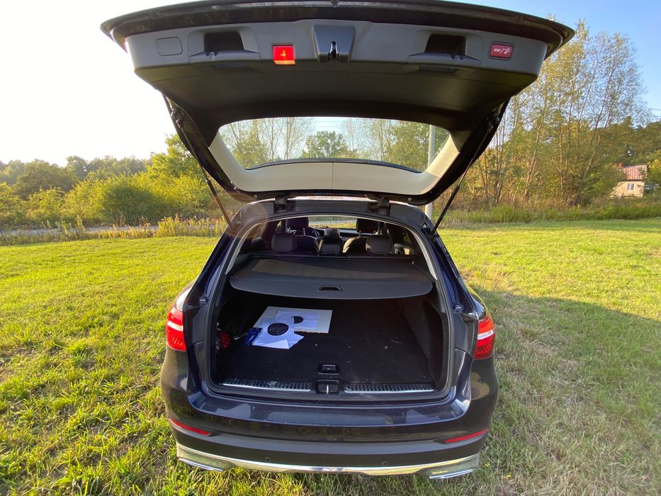 Mercedes glc 220d  AMG Styling salon Polska