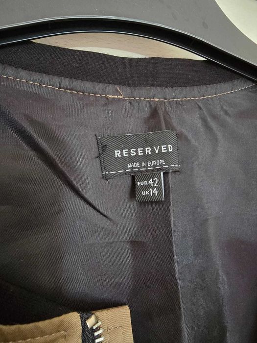 Bomberka lekka kurtka khaki ozdobne haftowane kwiaty Reserved 42 NOWA