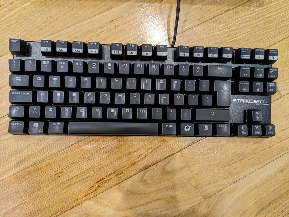 Teclado Mecânico Ozone Strike Battle Spectra RGB