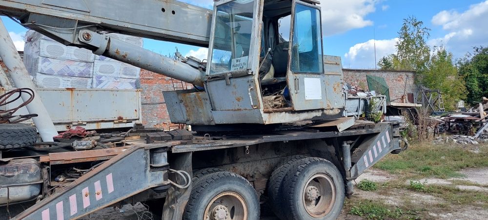 Цилінр підйому стріли зіл 133 гя кс 3575