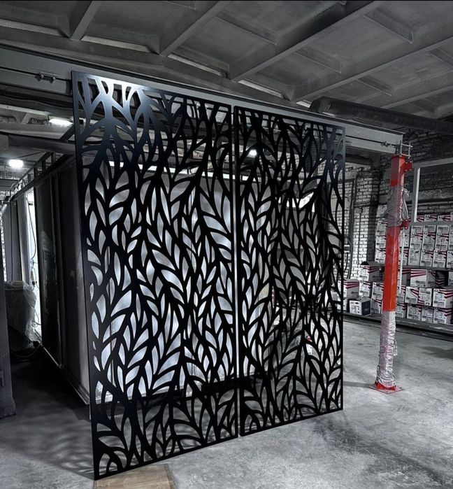 Лазерна різка металу любої товщини